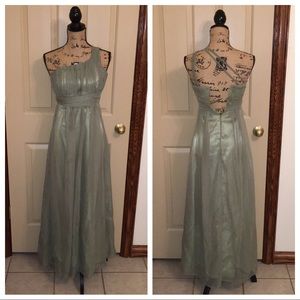 EUC Olive Evening Dress size 2